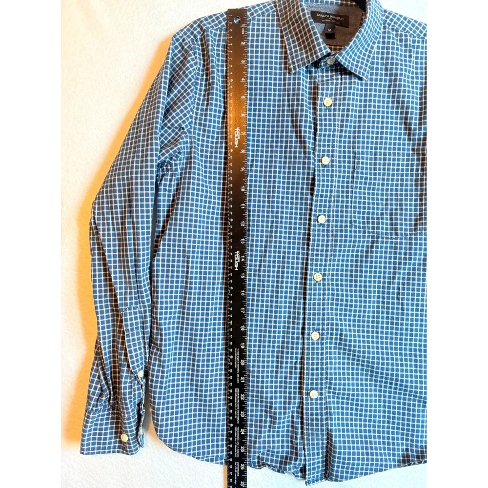 Banana Republic Organic Cotton Untucked Fit Button Down Shirt Blue‎ Plaid Size M